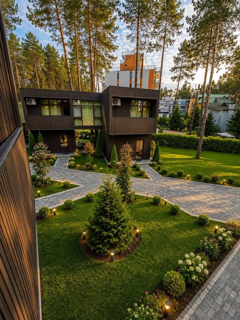 Дизайнерские виллы Buxus и ухоженная территория среди сосен в Шекветили